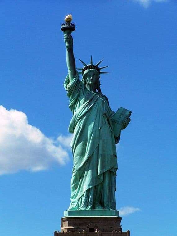Description of the Statue of Liberty in New York