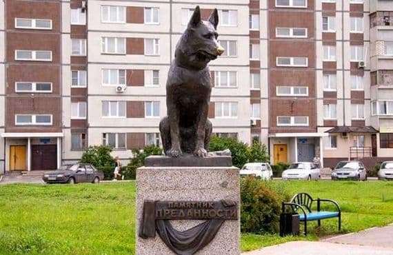 Monument of devotion in Tolyatti