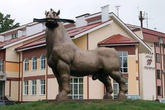 Description of the horse monument in Voronezh